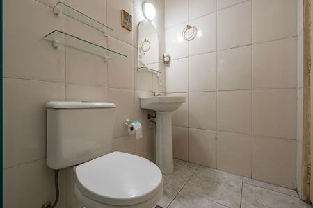 Apartamento à venda com 210m², 3 quartos e 2 vagasBanheiro