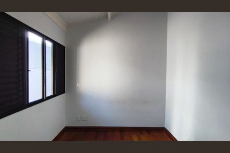 Casa à venda com 220m², 3 quartos e 2 vagasQuarto 2