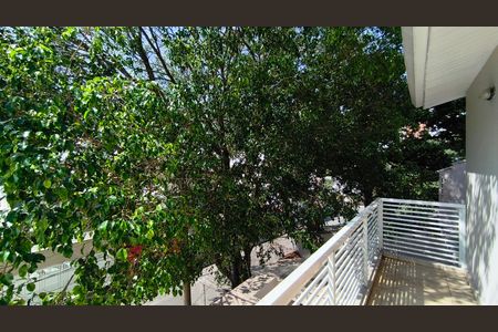 Casa à venda com 220m², 3 quartos e 2 vagasVaranda do Quarto