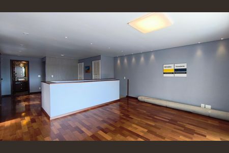 Casa à venda com 220m², 3 quartos e 2 vagasSala