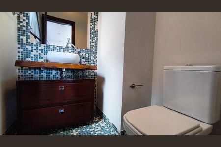 Casa à venda com 220m², 3 quartos e 2 vagasLavabo