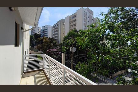 Casa à venda com 220m², 3 quartos e 2 vagasVaranda do Quarto