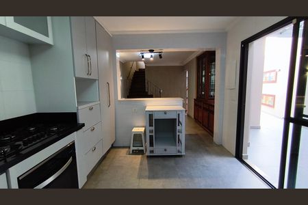 Casa à venda com 220m², 3 quartos e 2 vagasCozinha