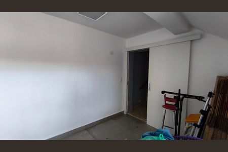 Casa à venda com 220m², 3 quartos e 2 vagasAcesso