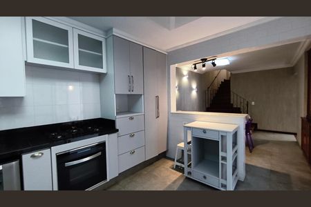 Casa à venda com 220m², 3 quartos e 2 vagasCozinha