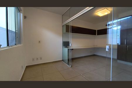 Casa à venda com 220m², 3 quartos e 2 vagasEdícula