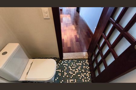 Casa à venda com 220m², 3 quartos e 2 vagasLavabo