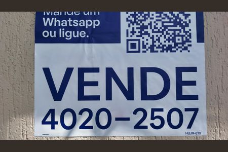 Casa à venda com 220m², 3 quartos e 2 vagasPlaquinha HBJM-810