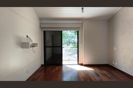 Casa à venda com 220m², 3 quartos e 2 vagasSuíte