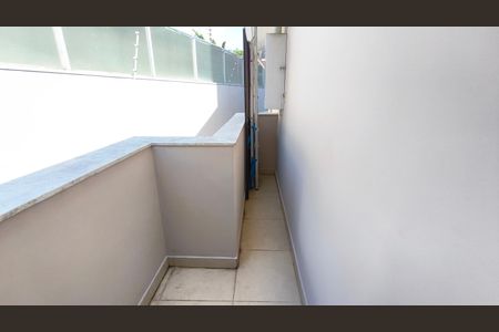 Casa à venda com 220m², 3 quartos e 2 vagasVaranda do Quarto