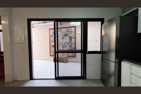 Casa à venda com 220m², 3 quartos e 2 vagasCozinha