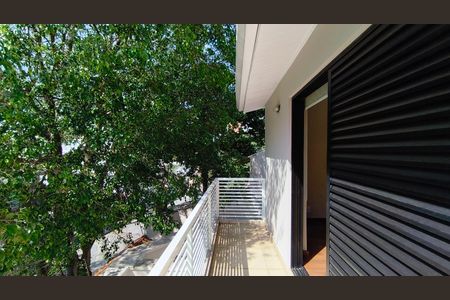Casa à venda com 220m², 3 quartos e 2 vagasVaranda do Quarto