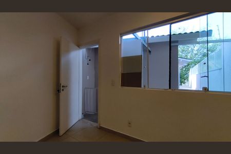 Casa à venda com 220m², 3 quartos e 2 vagasEdícula