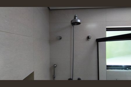 Casa à venda com 220m², 3 quartos e 2 vagasBanheiro da Suíte