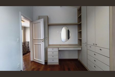 Casa à venda com 220m², 3 quartos e 2 vagasQuarto 2