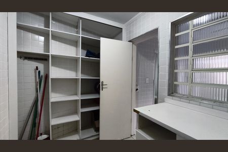 Casa à venda com 220m², 3 quartos e 2 vagasÁrea de Serviço
