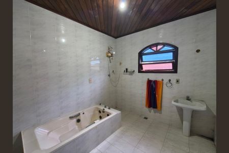 Casa à venda com 250m², 7 quartos e 3 vagas