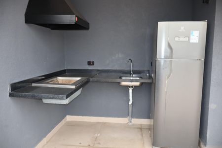 Apartamento para alugar com 45m², 2 quartos e 1 vagaÁrea comum - Churrasqueira