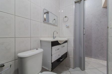 Banheiro de casa para alugar com 1 quarto, 40m² em Rp4 (regiões de Planejamento), Mauá