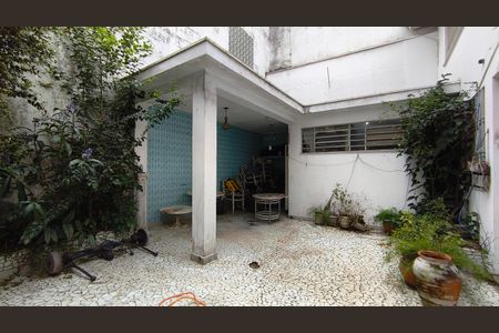 Casa para alugar com 212m², 3 quartos e 2 vagasQuintal