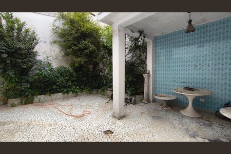 Casa para alugar com 212m², 3 quartos e 2 vagas Casa para alugar com 212m², 3 quartos e 2 vagasQuintal