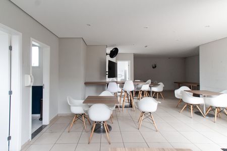 Apartamento à venda com 43m², 2 quartos e 1 vagaÁrea comum - Salão de festas