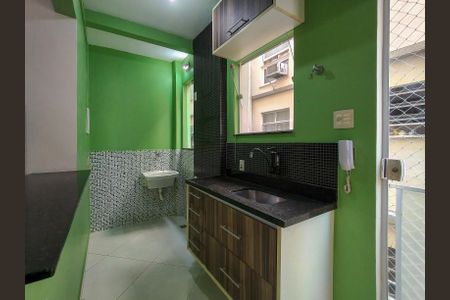 Apartamento à venda com 42m², 1 quarto e sem vagaCozinha e Área de Serviço