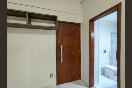 Apartamento à venda com 42m², 1 quarto e sem vagaEntrada