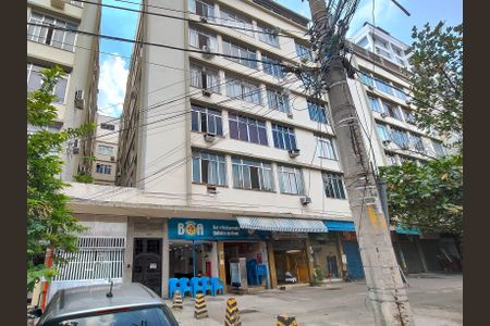 Apartamento à venda com 42m², 1 quarto e sem vagaFachada e portaria