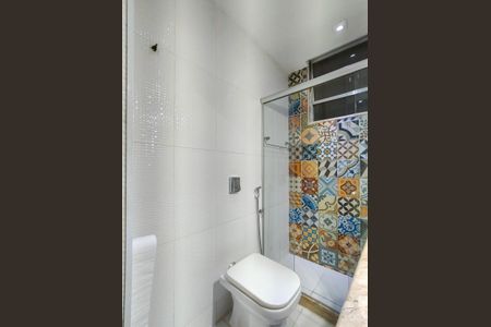 Apartamento à venda com 42m², 1 quarto e sem vagaBanheiro Corredor