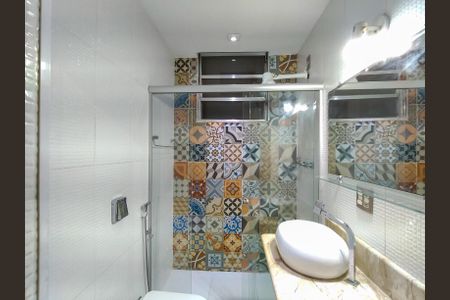 Apartamento à venda com 42m², 1 quarto e sem vagaBanheiro Corredor