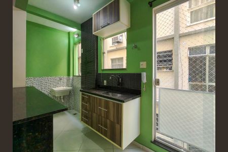 Apartamento à venda com 42m², 1 quarto e sem vagaCozinha e Área de Serviço