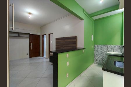 Apartamento à venda com 42m², 1 quarto e sem vagaCozinha e Área de Serviço