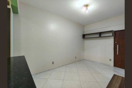 Apartamento à venda com 42m², 1 quarto e sem vagaSala