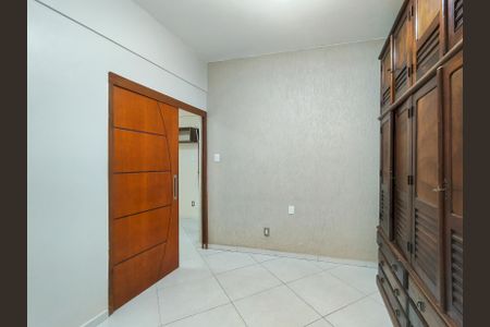 Apartamento à venda com 42m², 1 quarto e sem vagaQuarto