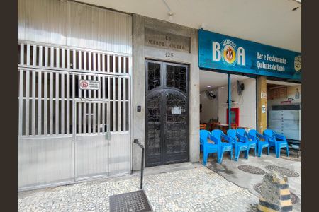 Apartamento à venda com 42m², 1 quarto e sem vagaFachada e portaria