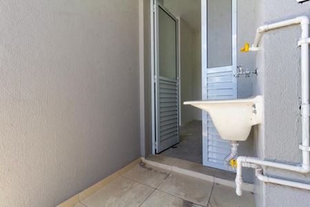 Apartamento à venda com 46m², 2 quartos e 1 vagaVaranda e área de serviço