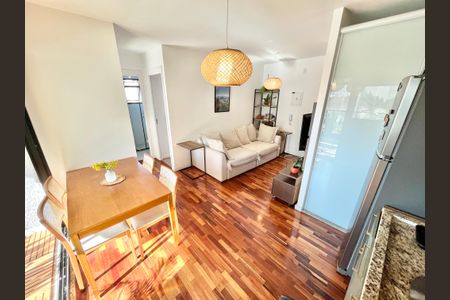 Sala/Cozinha de apartamento para alugar com 2 quartos, 53m² em Jardim São Paulo, São Paulo