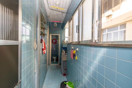 Apartamento à venda com 70m², 2 quartos e 1 vagaÁrea de Serviço