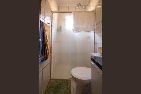 Casa à venda com 173m², 3 quartos e 2 vagasBanheiro 