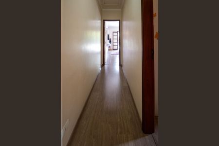 Corredor de casa para alugar com 3 quartos, 173m² em Jardim America, Taboão da Serra