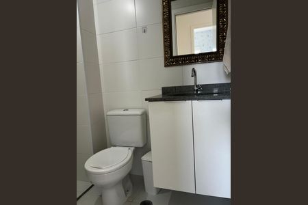 Apartamento à venda com 58m², 2 quartos e 1 vagaBanheiro 2