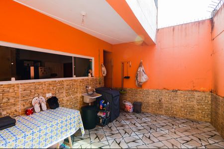 Casa à venda com 200m², 4 quartos e 1 vagaÁrea de Serviço - Casa 2