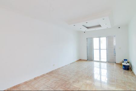 Casa à venda com 200m², 4 quartos e 1 vagaSala