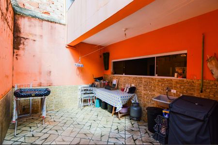 Casa à venda com 200m², 4 quartos e 1 vagaÁrea de Serviço - Casa 2