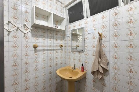 Apartamento para alugar com 60m², 2 quartos e 1 vagaBanheiro 