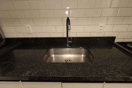 Apartamento à venda com 61m², 2 quartos e 1 vagaCozinha - Pia