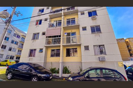 Apartamento para alugar com 47m², 2 quartos e 1 vagaFachada do Prédio com placa