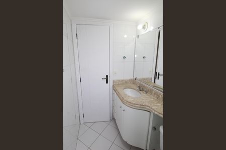 Apartamento para alugar com 94m², 3 quartos e 2 vagasBanheiro 