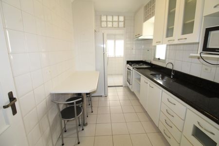 Apartamento para alugar com 94m², 3 quartos e 2 vagasCozinha